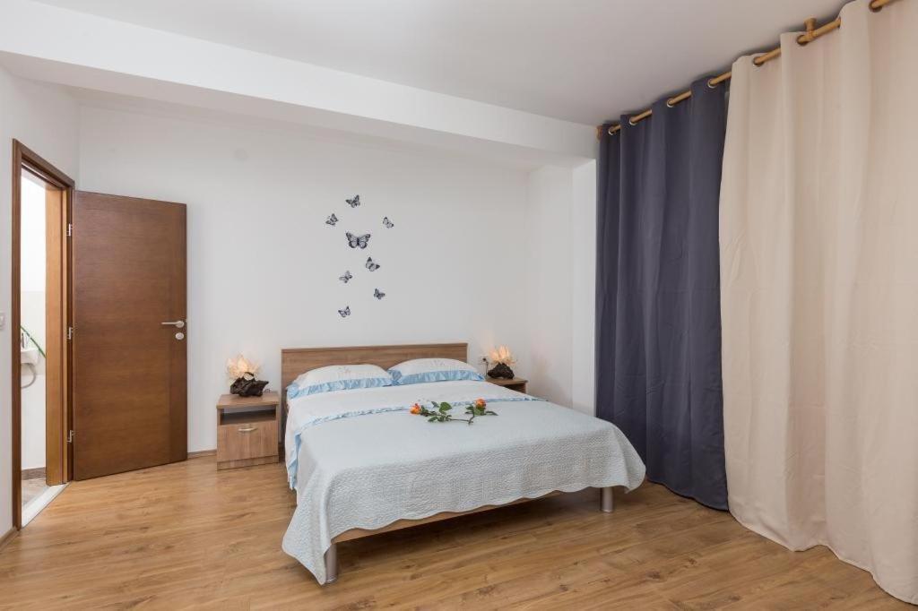 Apartment Manuela ซัฟทัท ห้อง รูปภาพ